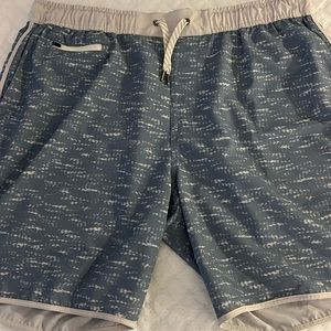 Vuori Men’s Banks Shorts
